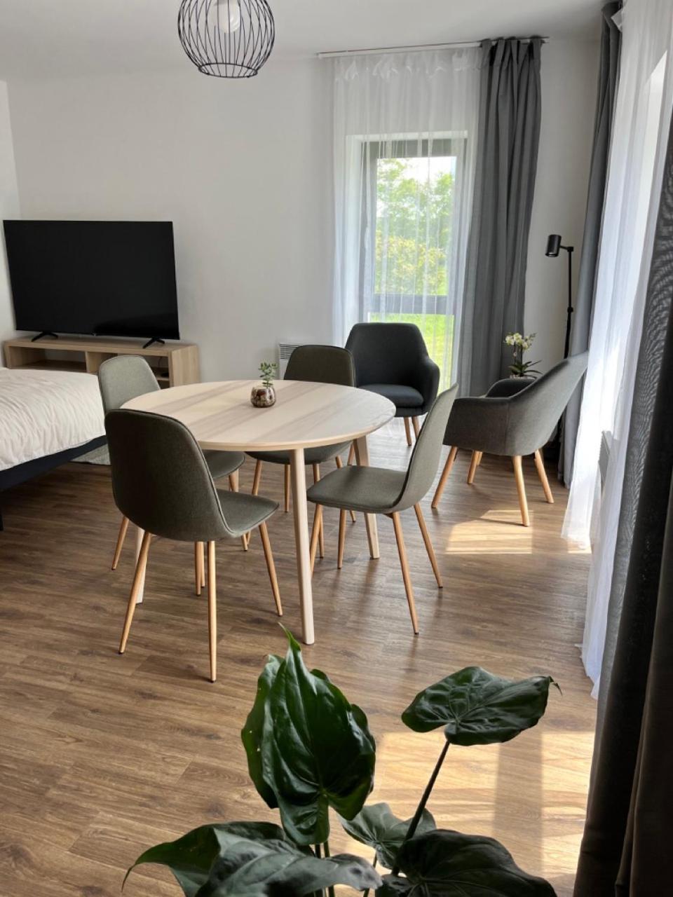 Sanky Apartmany Reichenberg Exterior foto