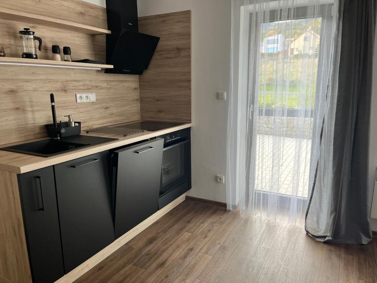 Sanky Apartmany Reichenberg Exterior foto